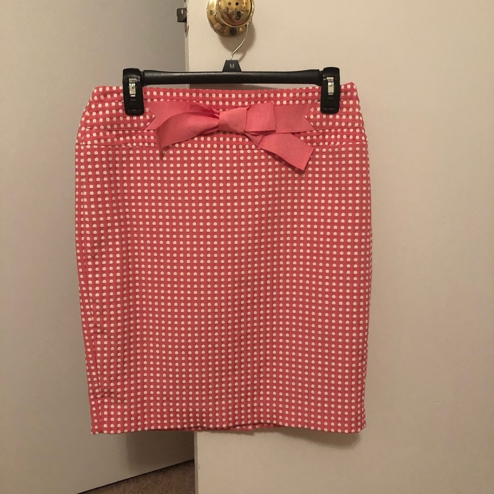 Loft Perfectly Pink Pencil Skirt Size 4